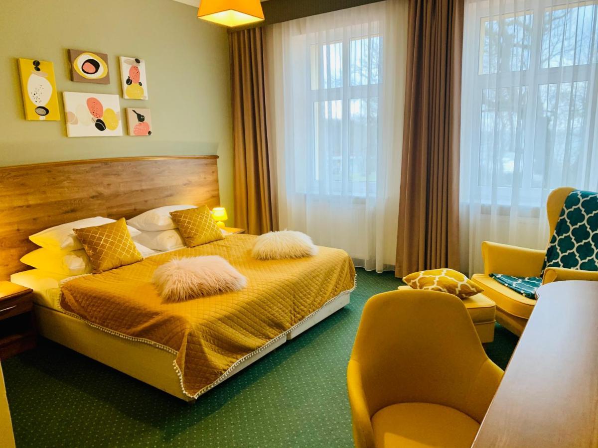 Dw California Bed and Breakfast Rewal Buitenkant foto