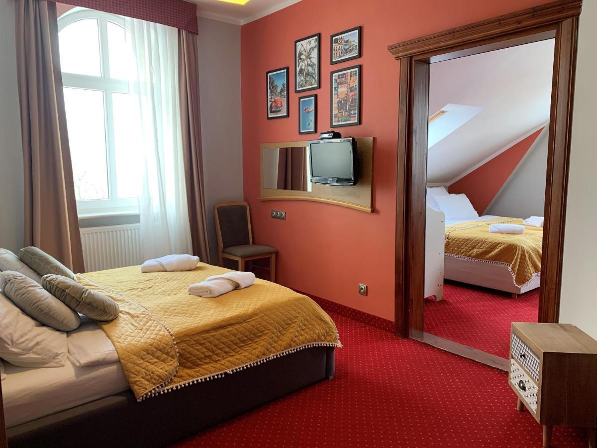 Dw California Bed and Breakfast Rewal Buitenkant foto