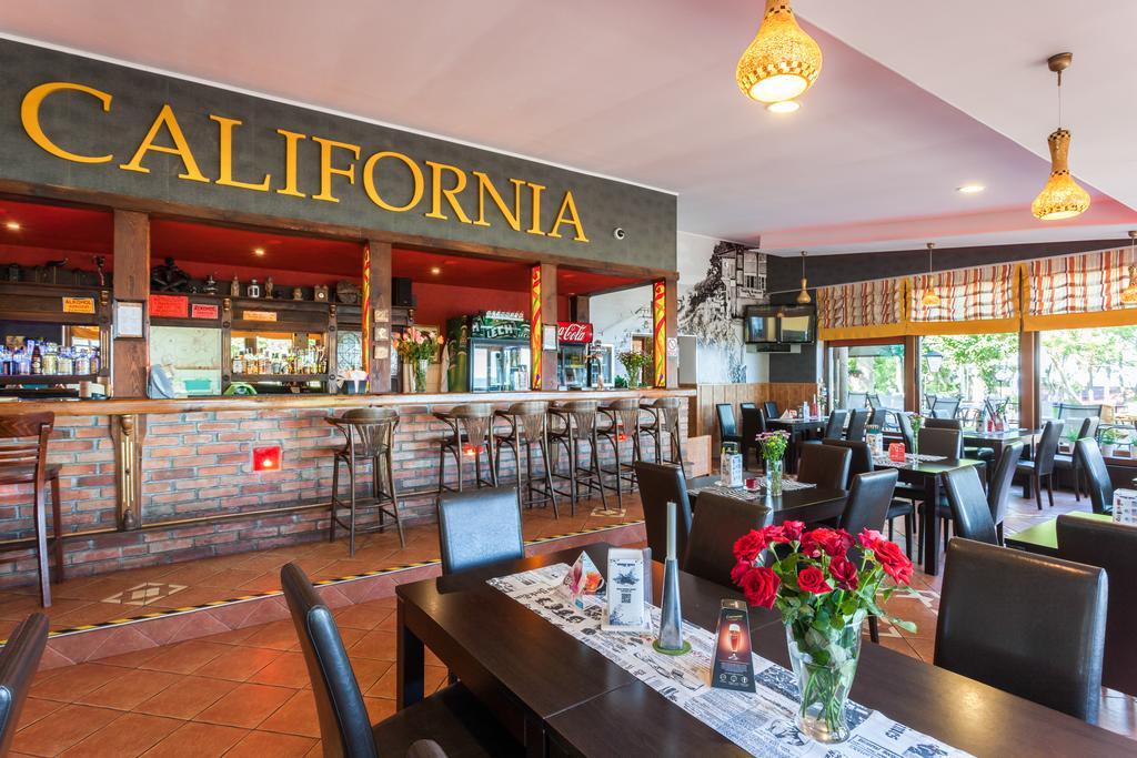 Dw California Bed and Breakfast Rewal Buitenkant foto