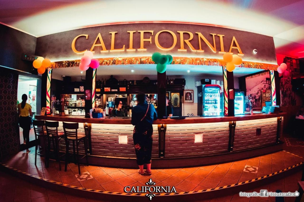 Dw California Bed and Breakfast Rewal Buitenkant foto